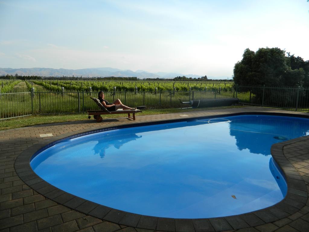 Antares Homestay Renwick Zimmer foto